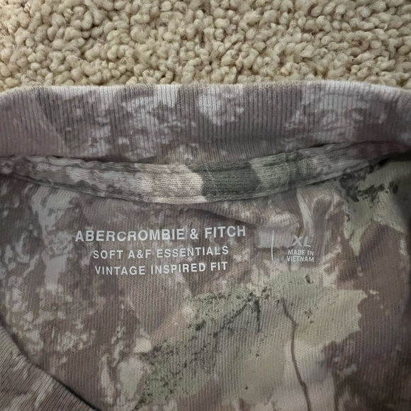 Abercrombie & Fitch Camouflage oversized tee - Picture 1 of 2